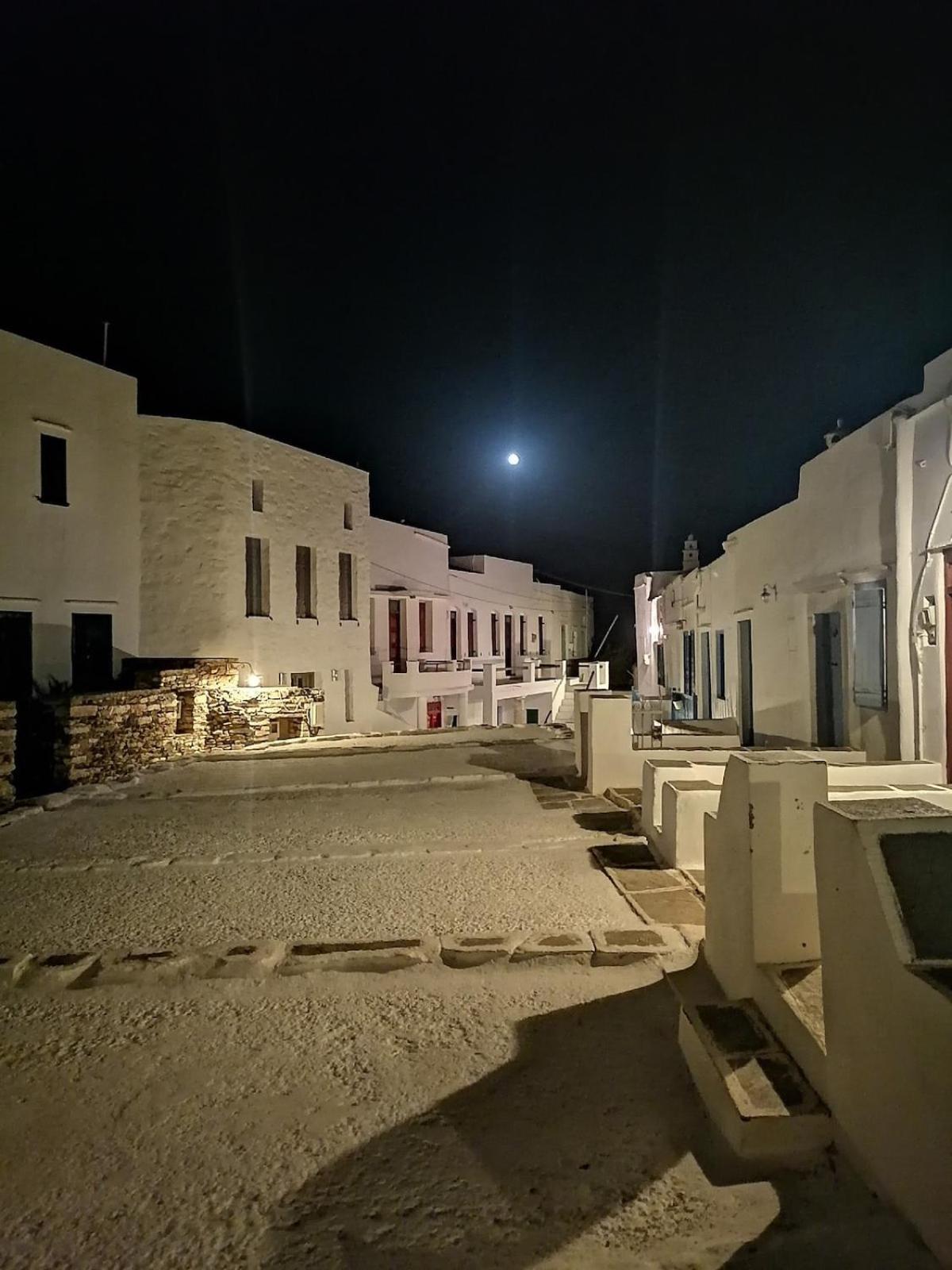Kastro Gate Apartment ,Entrance To An Ancient Village Kástron Exterior photo