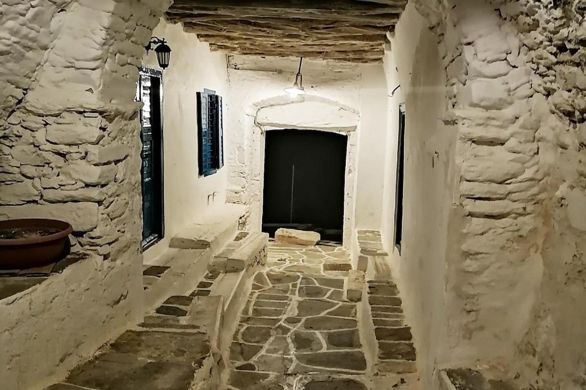 Kastro Gate Apartment ,Entrance To An Ancient Village Kástron Exterior photo